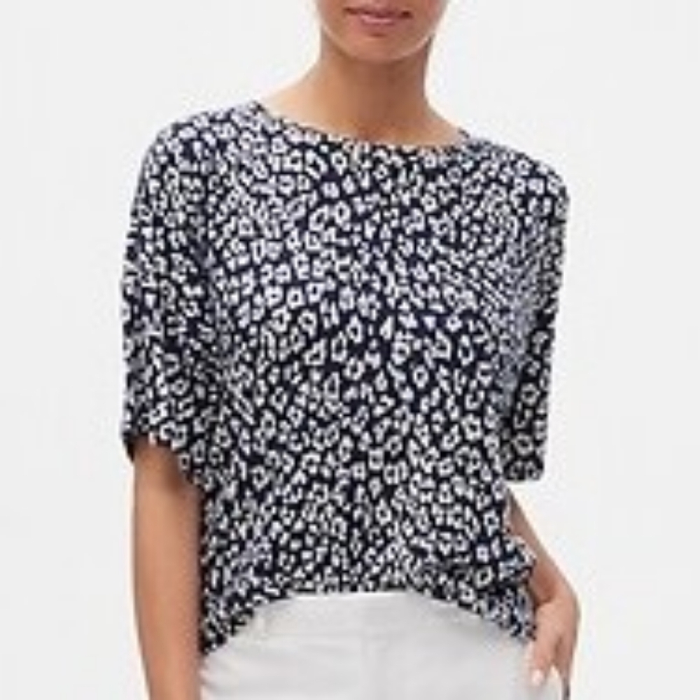 Banana Republic Blue White Leopard Animal Print Boxy Short Sleeve Blouse Small